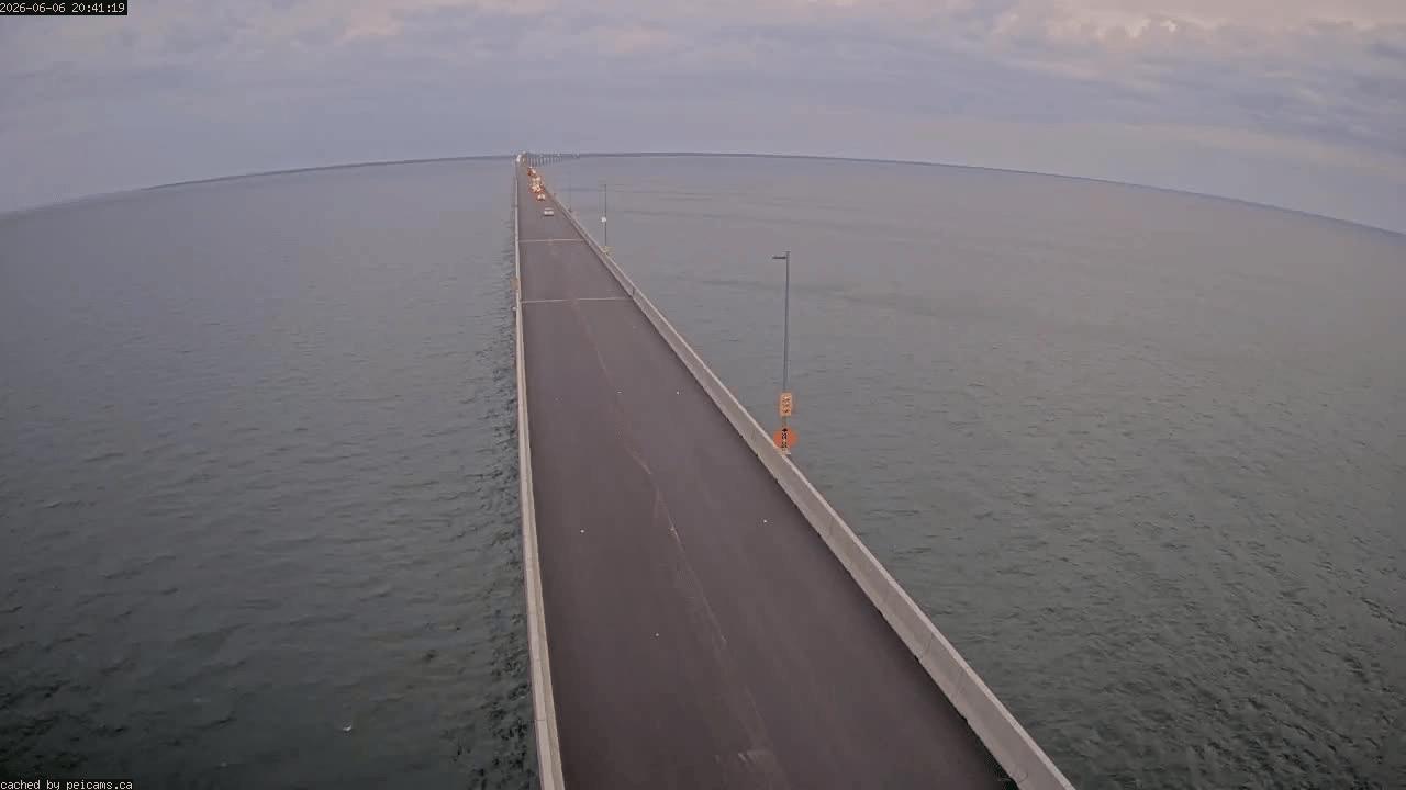 Confederation Bridge Webcam: Current PEI Cams image from Confederation Bridge for travel conditions to Prince Edward Island.